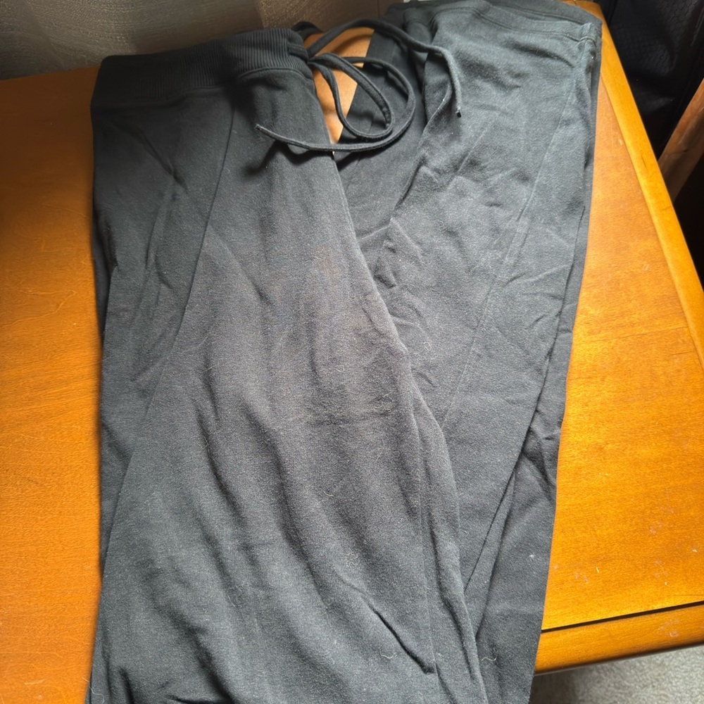 Skims black pants